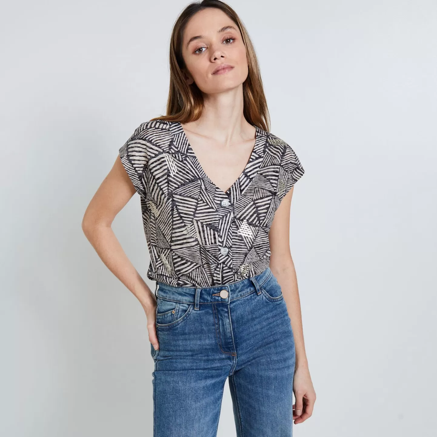 Grain de Malice Tshirt Col V Femme- Chemisiers & Blouses